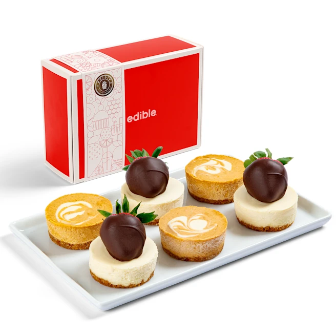 Pumpkin Cheesecake & Berry Cheesecake Box