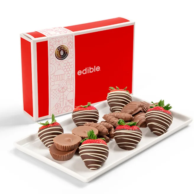 Sweet Moments Strawberries & Chocolates Box